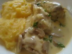 petto di pollo in salsa di funghi de Ana Carhat - Recipefy