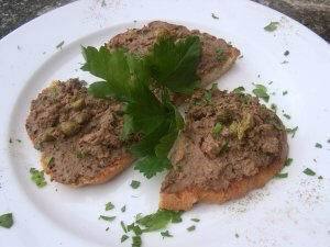 Crostini al Patè di fegato de Veronica A. - Recipefy