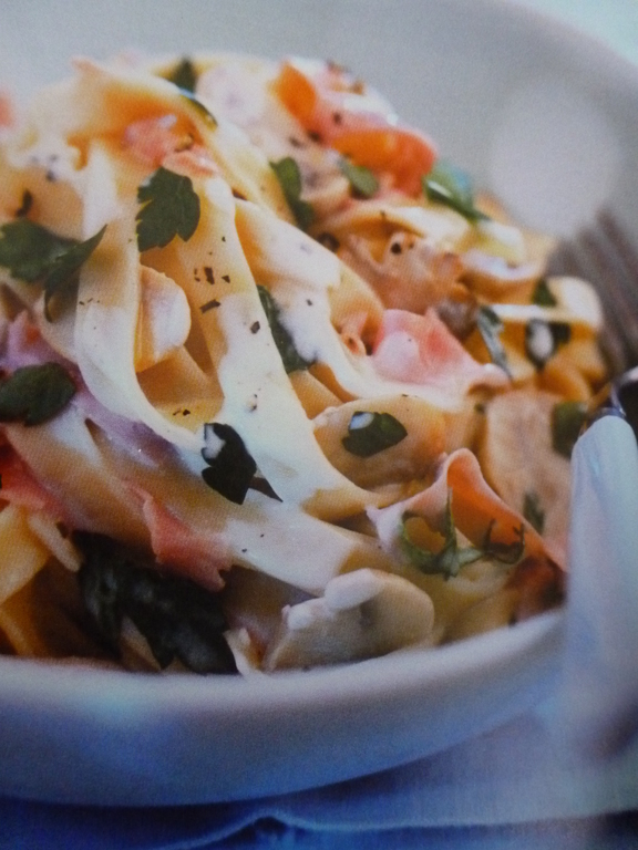 Creamy Ham Tagliatelle. de David Le Mottee - Recipefy