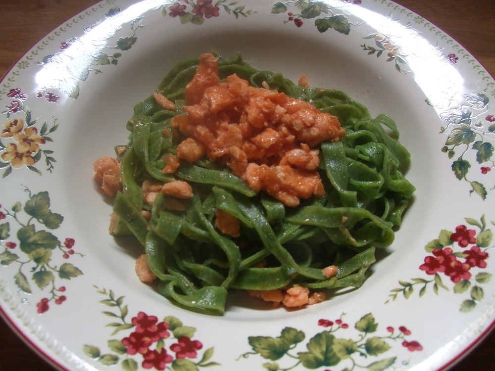 tagliatelle verdi al ragù di trota de fede  - Recipefy