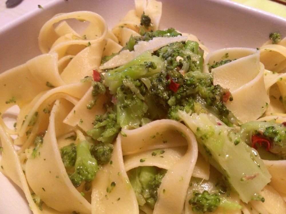 Tagliatelle con broccoletti of Vittorio Pavesi - Recipefy