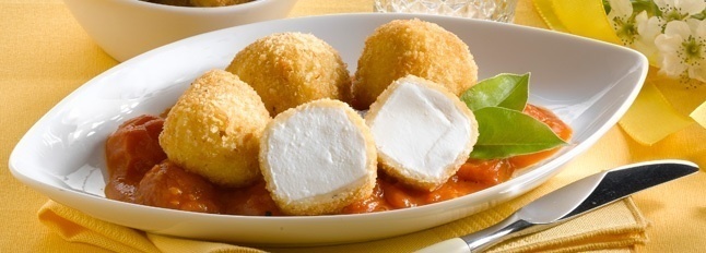 Ricotta fritta alla romana su letto di pomodoro fresco e basilico of Giorgia - Recipefy