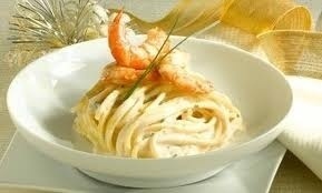 Spaghetti alla chitarra con ricotta e gamberoni de Giorgia - Recipefy