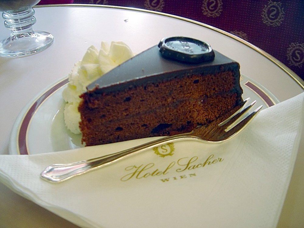Bizcocho de sacher plancha of Gema Arribas Perez - Recipefy