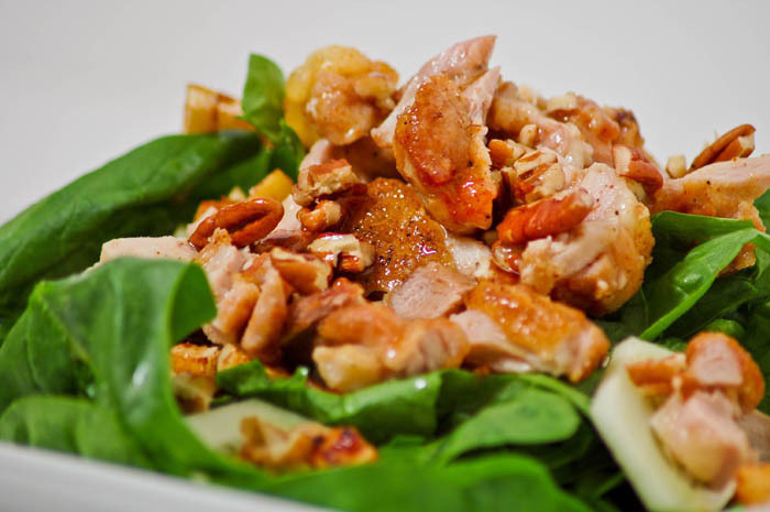 Prepare Chicken and Baby Spinach with Raspberry-Balsamic Vinaigrette of Sonoma Farm - Recipefy