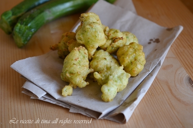 Zeppole con zucchine of Letizia - Recipefy