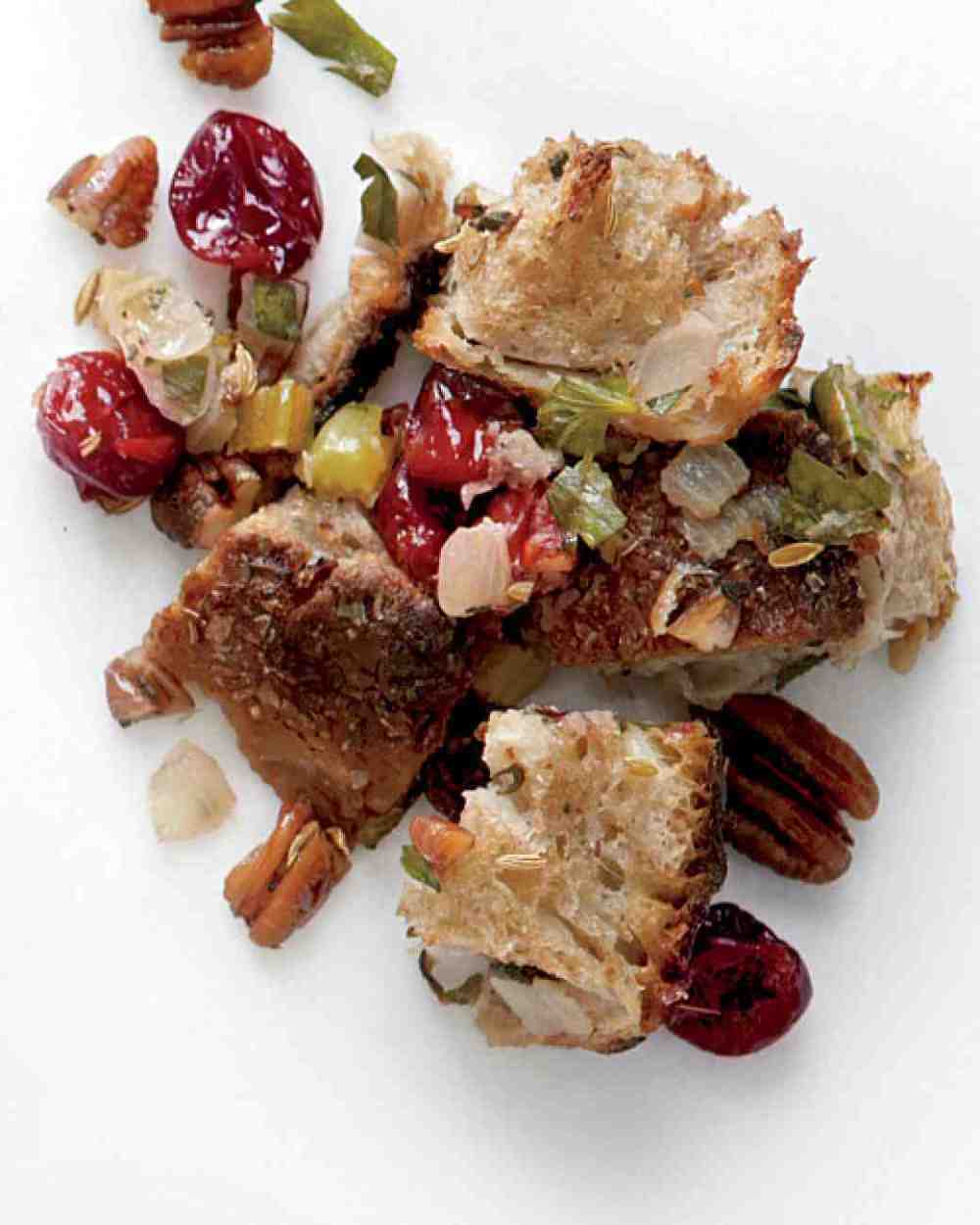 Cherry-Pecan Stuffing of Andrea Metzger Emling - Recipefy