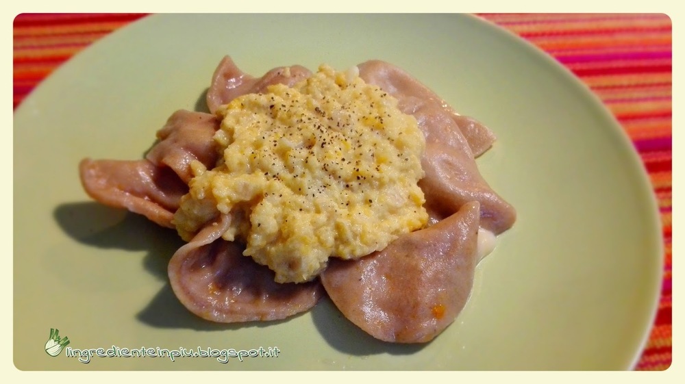 Mezzelune integrali alla zucca con crema di cavolfiore arancione of Valentina - Recipefy