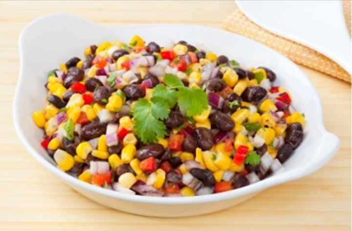 Corn and Black Bean Salad de Michele Poole - Recipefy