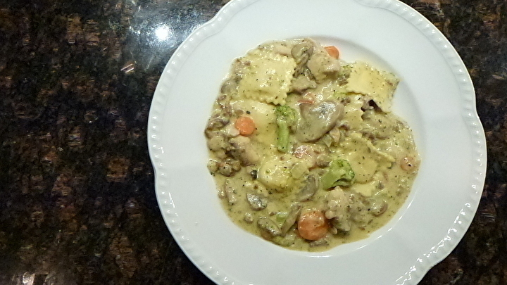 Cheese Tortellini with Chicken and Sausage de Karyn Johnson - Recipefy