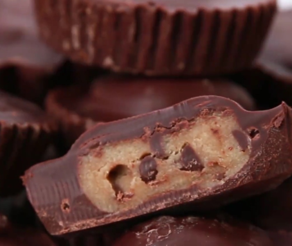 No-Bake Cookie Dough Chocolate Cups of Amy Moore - Recipefy