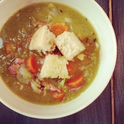 Split Pea Soup w/ Cheesy Croutons of Courtney Glantz - Recipefy