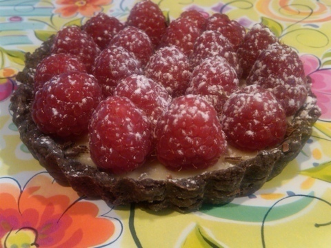 White & Dark Chocolate Raspberry Tartlets of Courtney Glantz - Recipefy