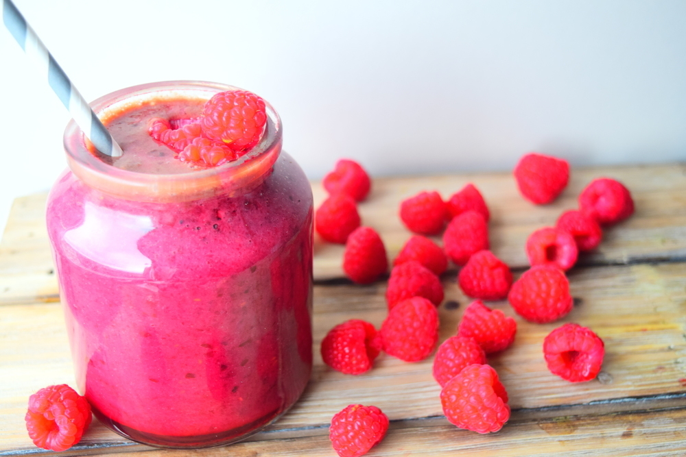 Raspberry & Cherry Smoothie of MyNutriCounter - Recipefy