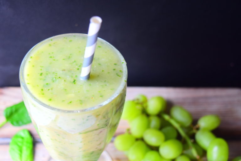 Grape & Spinach Smoothie of MyNutriCounter - Recipefy