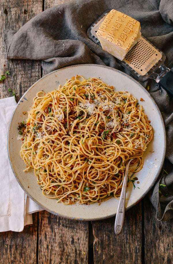 SPAGHETTI WITH BREADCRUMBS & ANCHOVIES of michelle - Recipefy