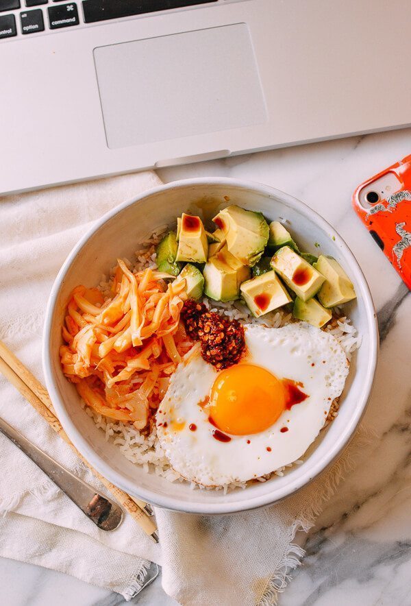 RICE WITH EGGS, AVOCADO & CHILI of michelle - Recipefy