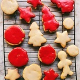 Spiced-and-glazed-eggless-christmas-cookies