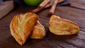 Bolleria hojaldrada dulce EMPANADILLAS DE MANZANA di Patricia - Recipefy