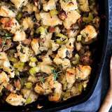 Chicken-sausage-and-herb-stuffing-4